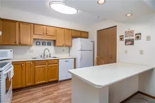 104 Clubhouse Dr, South Strabane, PA 15301 - Photo 9