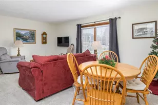 104 Clubhouse Dr, South Strabane, PA 15301 - Photo 5