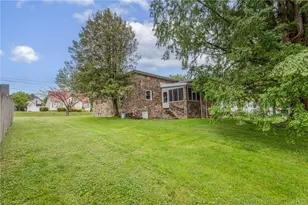 1230 Vine St, Connellsville, PA 15425 - Photo 3