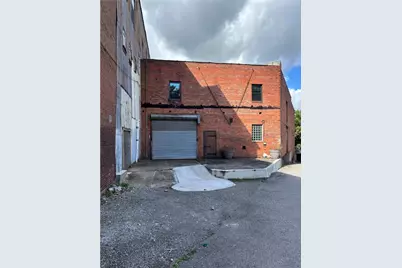 918 Rickenbach St, Pittsburgh, PA 15212 - Photo 11