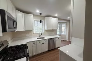 315 Caperton St, East Pittsburgh, PA 15210 - Photo 9