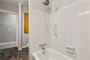 7 Hemlock Dr, Hempfield Township, PA 16125 - Photo 15