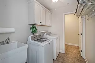 2174 Westview Cir, Harmony Boro, PA 16037 - Photo 15