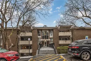 2401 Charlemagne Cir, Ross Twp, PA 15237 - Photo 25