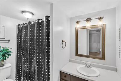 2401 Charlemagne Cir, Pittsburgh, PA 15237 - Photo 13