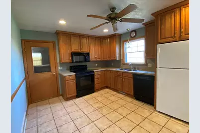 940 Wheatland Rd, West Middlesex Boro, PA 16159 - Photo 9