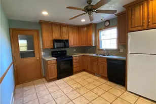 940 Wheatland Rd, West Middlesex Boro, PA 16159 - Photo 9