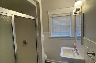 138 E Smithfield St, Mount Pleasant Township, PA 15666 - Photo 9