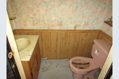 724 Laura St, West Mifflin, PA 15122 - Photo 13