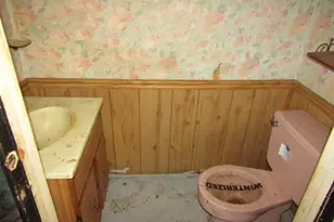 724 Laura St, West Mifflin, PA 15122 - Photo 13