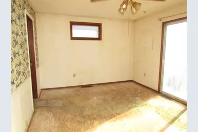 724 Laura St, West Mifflin, PA 15122 - Photo 17