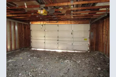 724 Laura St, West Mifflin, PA 15122 - Photo 5