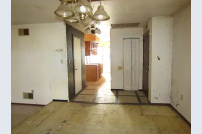 724 Laura St, West Mifflin, PA 15122 - Photo 9