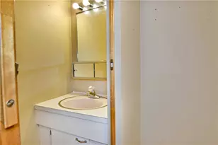 1107 W Ridge Ave, Sharpsville, PA 16150 - Photo 19