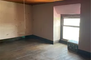 832 Thompson, Donora, PA 15033 - Photo 27