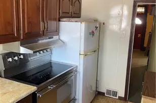 832 Thompson, Donora, PA 15033 - Photo 9