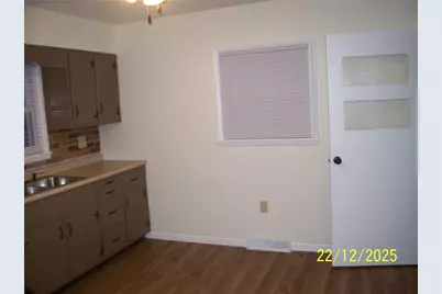 49 E 4th Ave, Latrobe, PA 15650 - Photo 5
