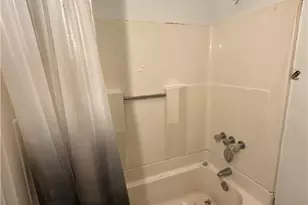 243 Pennsylvania Ave, Rochester, PA 15074 - Photo 11