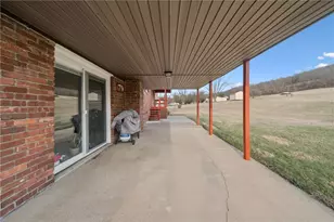 140 Possum Hollow Rd, Hempfield Township, PA 15601 - Photo 27