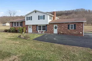 140 Possum Hollow Rd, Hempfield Township, PA 15601 - Photo 37