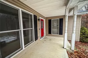 122 Helga Dr, Clay Township, PA 16061 - Photo 3