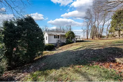 325 E Brewster Rd, Center Township, PA 16001 - Photo 3