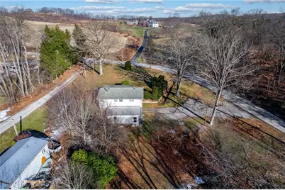 325 E Brewster Rd, Center Township, PA 16001 - Photo 33