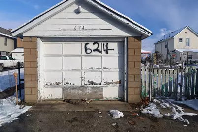 624 Park Ave, Clairton, PA 15025 - Photo 5