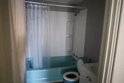 635 Large Ave, Clairton, PA 15025 - Photo 7