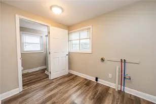 105 Washington St, Mount Pleasant Township, PA 15666 - Photo 15