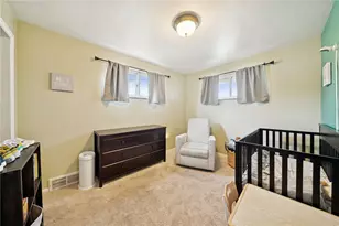 203 Sherrie Dr, Pittsburgh, PA 15239 - Photo 17