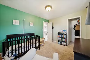 203 Sherrie Dr, Pittsburgh, PA 15239 - Photo 15