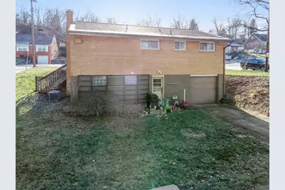 203 Sherrie Dr, Pittsburgh, PA 15239 - Photo 5