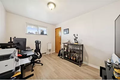 203 Sherrie Dr, Pittsburgh, PA 15239 - Photo 13