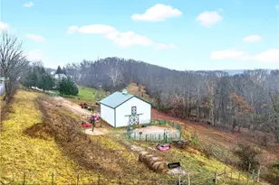 229 Balls Rd, Washingtn-Ruff Creek, PA 15370 - Photo 37