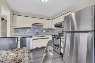 147 Meadow Gap Dr, Monroeville, PA 15146 - Photo 9