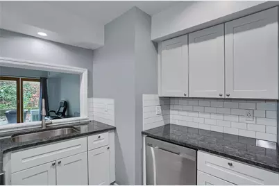 444 Country View Ct, Pittsburgh, PA 15205 - Photo 9