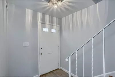 444 Country View Ct, Pittsburgh, PA 15205 - Photo 3