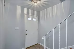 444 Country View Ct, Pittsburgh, PA 15205 - Photo 3