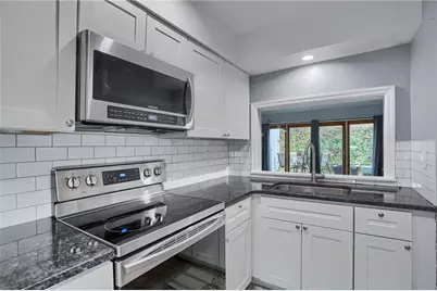 444 Country View Ct, Pittsburgh, PA 15205 - Photo 7