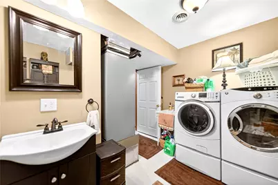 4 N Washington St, Masontown, PA 15461 - Photo 23