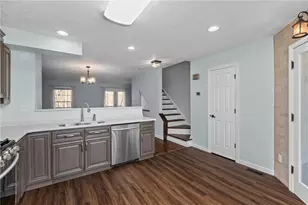 140 Westbrooke Ln, Findlay Township, PA 15108 - Photo 11