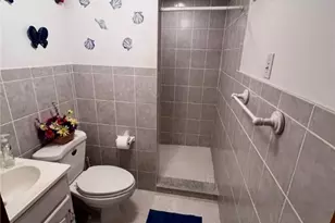 5719 Keefe St, Pittsburgh, PA 15207 - Photo 27