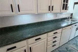 2219 Edgebrook Ave, Pittsburgh, PA 15226 - Photo 5