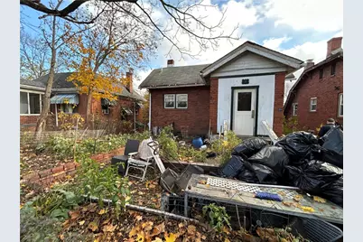 371 Ohio Ave, Clairton, PA 15025 - Photo 1