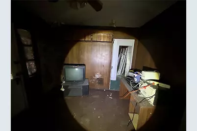 371 Ohio Ave, Clairton, PA 15025 - Photo 3