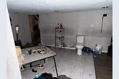 1142 Hamilton Ave, Farrell, PA 16121 - Photo 7