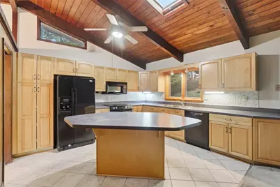 2471 Fife Dr, Pittsburgh, PA 15241 - Photo 9