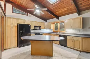 2471 Fife Dr, Pittsburgh, PA 15241 - Photo 9