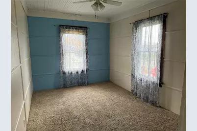 2007 Delaware Avenue, New Castle, PA 16105 - Photo 5